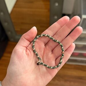 Chic Green Beaded Bracelet